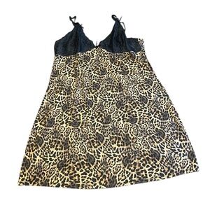 Delta Burke Animal Print Intimate/Slip/Sleep Size 2X
